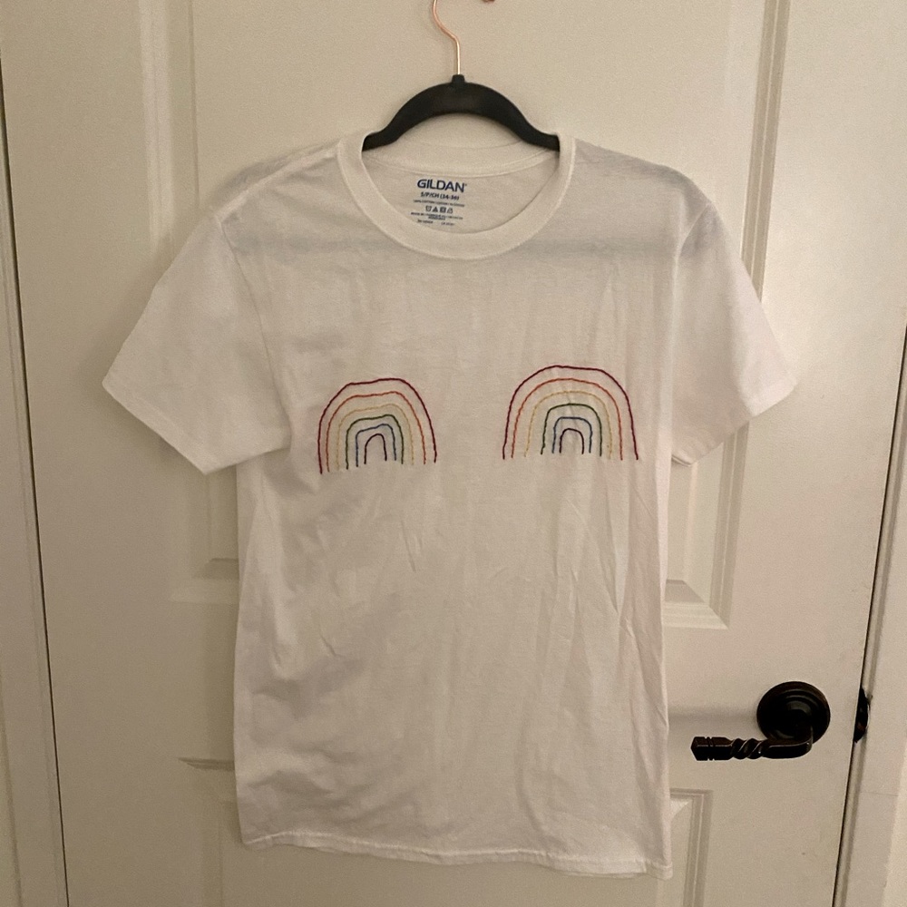 Rainbow top size S. Never worn.